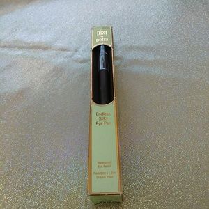 Pixi by Petra Makeup - Pixi by Petra Endless Silky Eye Pen BlackCocoa Pixi by Petra Makeup - Pixi by Petra Endless Silky Eye Pen BlackCocoa